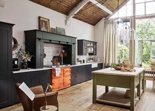 SUFFOLK_RECLAIMERS_1_092_MAIN_V4_NO_CHAIR_NO_RUG