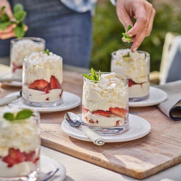 JUBILEE_ETON_MESS_TRIFLE_016