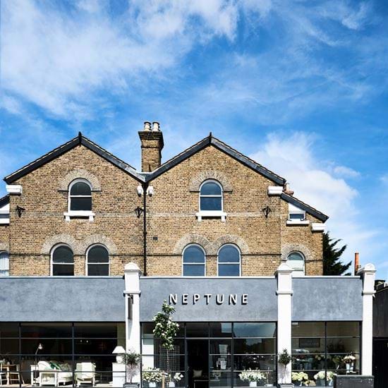 WIMBLEDON_STORE_EXTERIOR_118A