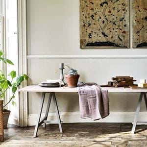 STORIES_TRESTLE_TABLE_shadow 3