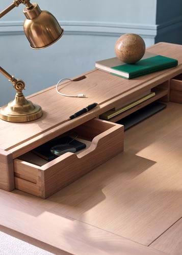 WYCOMBE_DESK_TIDY_SHOT07_0075_DETAIL_A