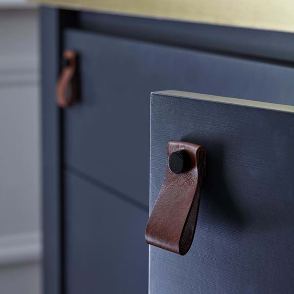 DYLAN_LEATHER_TOGGLE_006