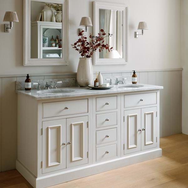 Cheltenham store bathroom -8