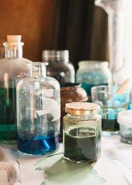 Lucy Mayes - London Pigment 12