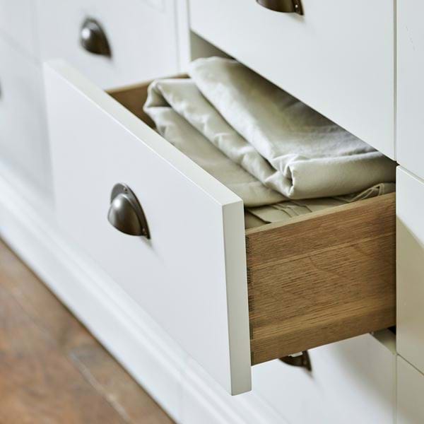 Chawton drawers detail