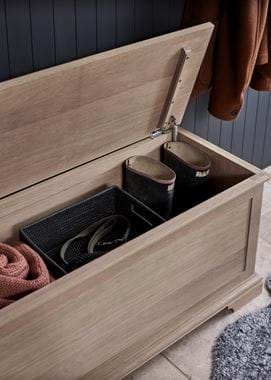 HENLEY_LARGE_STORAGE_BOX_OPEN_DETAIL_125870