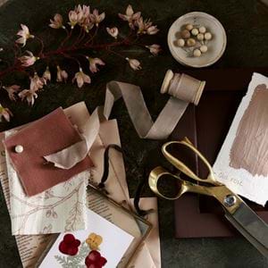 WAYS WITH CLOVE, OLD ROSE