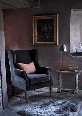 Dominic armchair with painting
