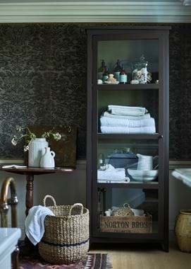 AW20_SheptonGlazedCabinet_254
