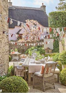 JUBILEE_STREET_PARTY_P_053_RT_Bunting